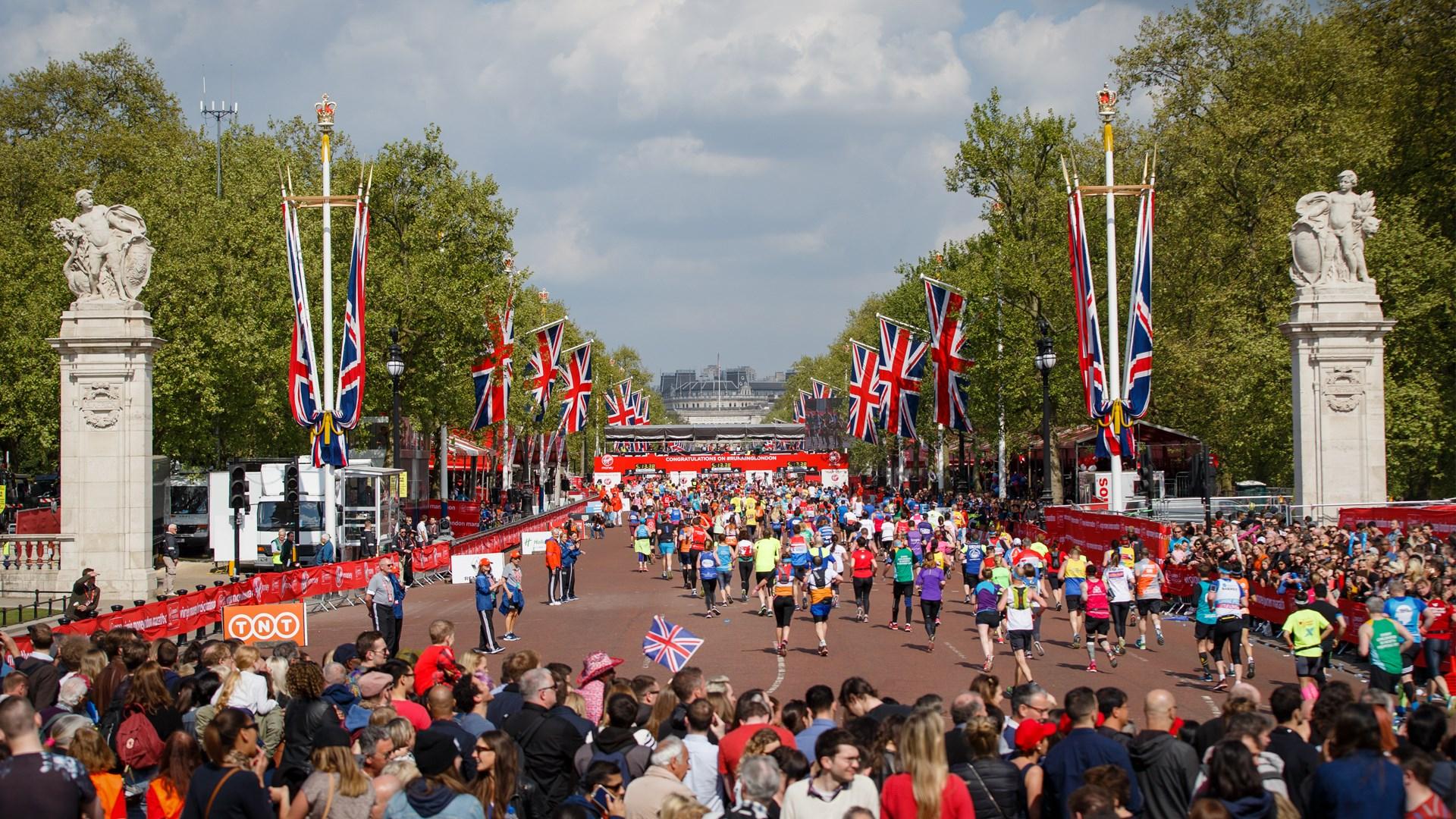 75% Sold - London Marathon 2025 On Sale - Race Date is Sunday 27 April 2025 - background banner